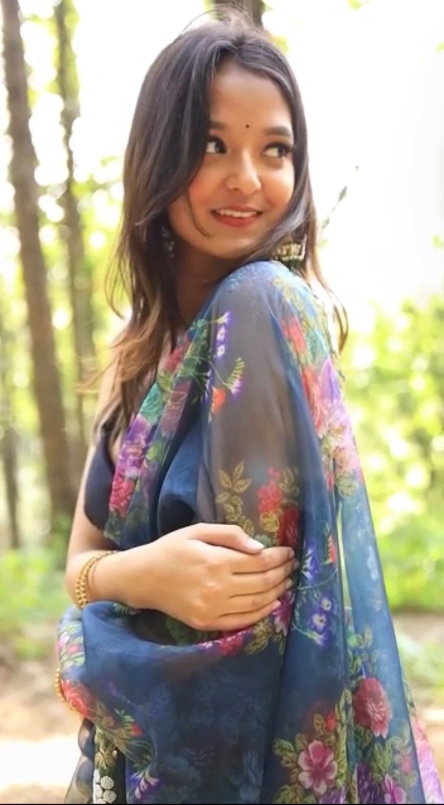 Organza Saree with Handcrafted Detailing