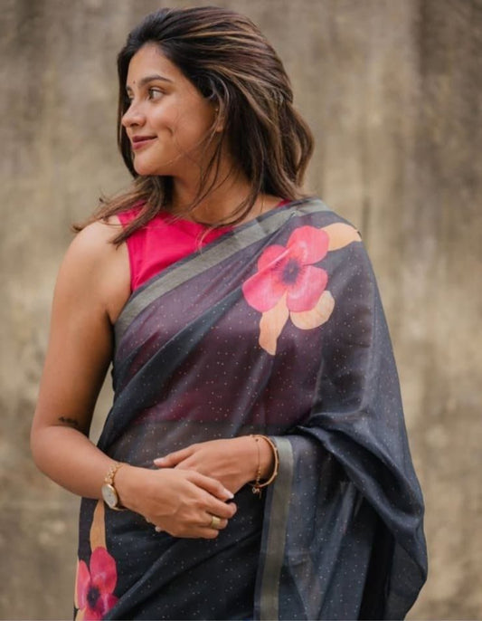 Elegance in Linen: Gold Jari Border Saree with Digital Print & Matching Blouse