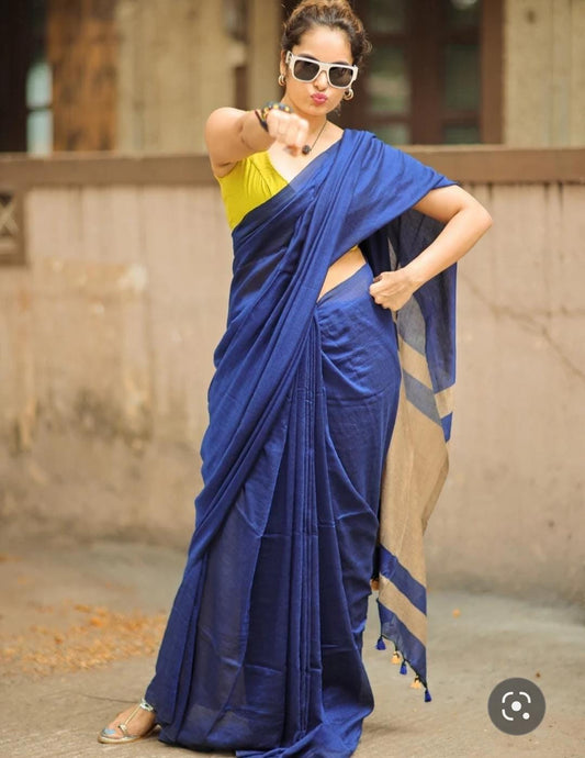 Khadi Cotton Saree with Contrast Blouse – Elegance in Every Drape