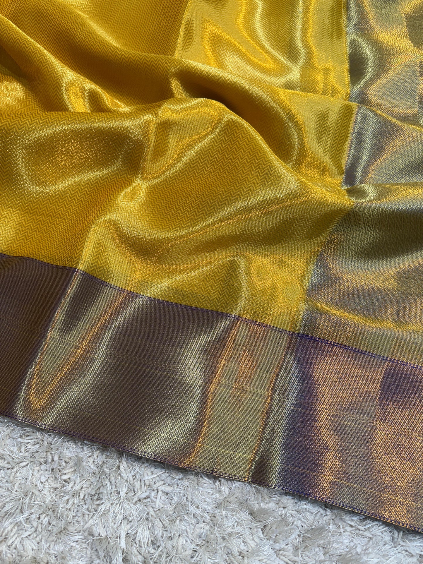 Banarasi Tissue Brocade Tanchui Soft Silk Saree, Allover Gold Zari Weaving
